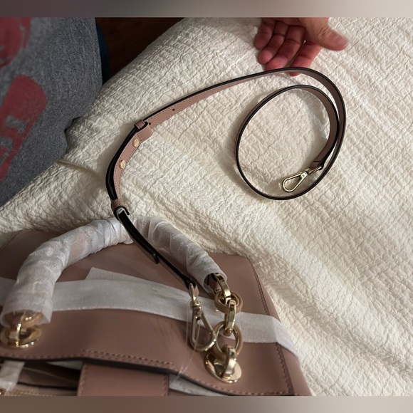 Michael Kors Blush Pink Cynthia Satchel - Picture 3 of 8